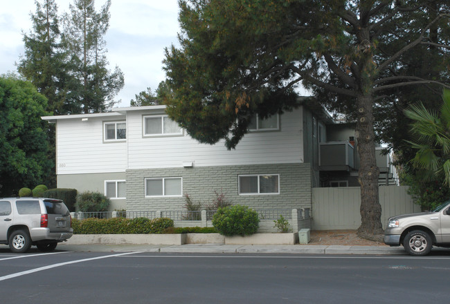 Sylvan Manor Apartments in Mountain View, CA - Building Photo - Building Photo