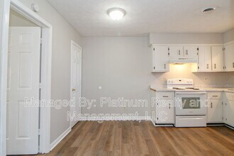 13-413 Thompsonville Ln in Oak Grove, KY - Building Photo - Building Photo