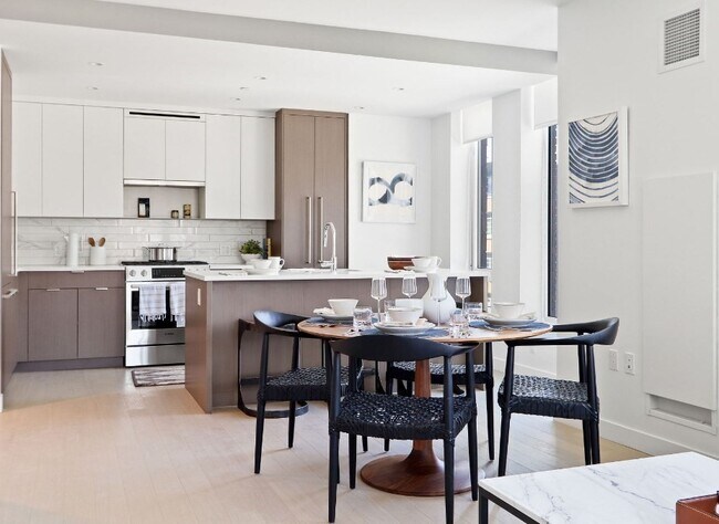 390 Harrison Ave in Boston, MA - Building Photo - Building Photo