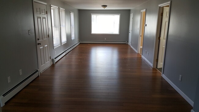 31 Buttonwood Rd, Unit 1