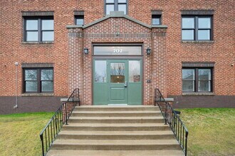 702 20th St in Des Moines, IA - Foto de edificio - Building Photo