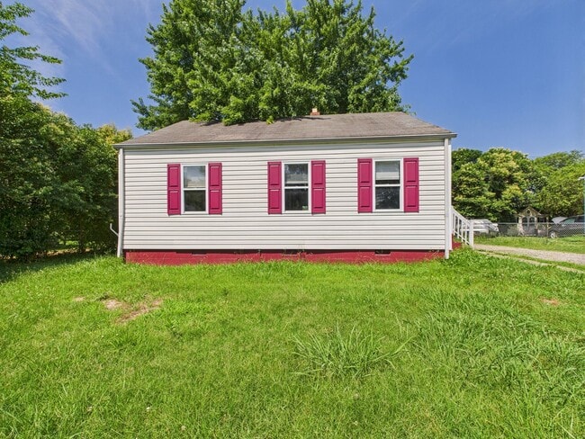 property at 2420 Gordon Ln