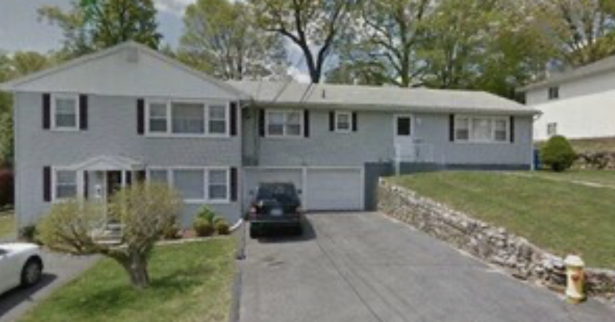 39 Morton Rd in Waterbury, CT - Building Photo