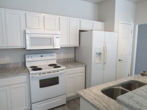 1150 Airport Rd in Destin, FL - Building Photo - Building Photo