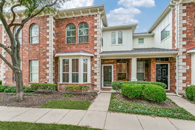 180 Leonard St in Lewisville, TX - Building Photo - Building Photo