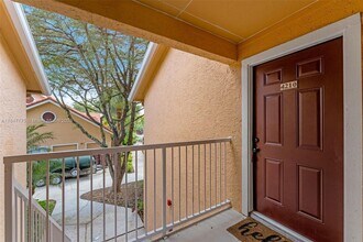 10441 SW 156th Ct in Miami, FL - Building Photo - Building Photo