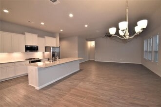 4819 Vergano Villa Dr in Park Row, TX - Building Photo - Building Photo