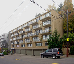 Garfield Terrace Apartments in Seattle, WA - Building Photo - Building Photo