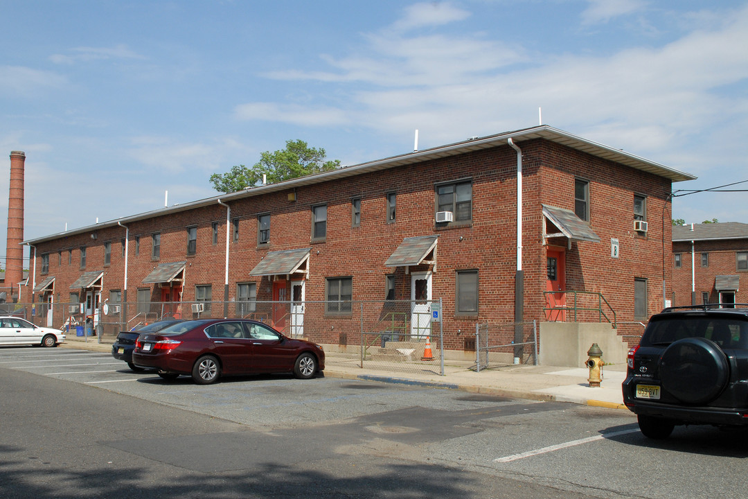 Stephen Crane Village in Newark, NJ - Foto de edificio