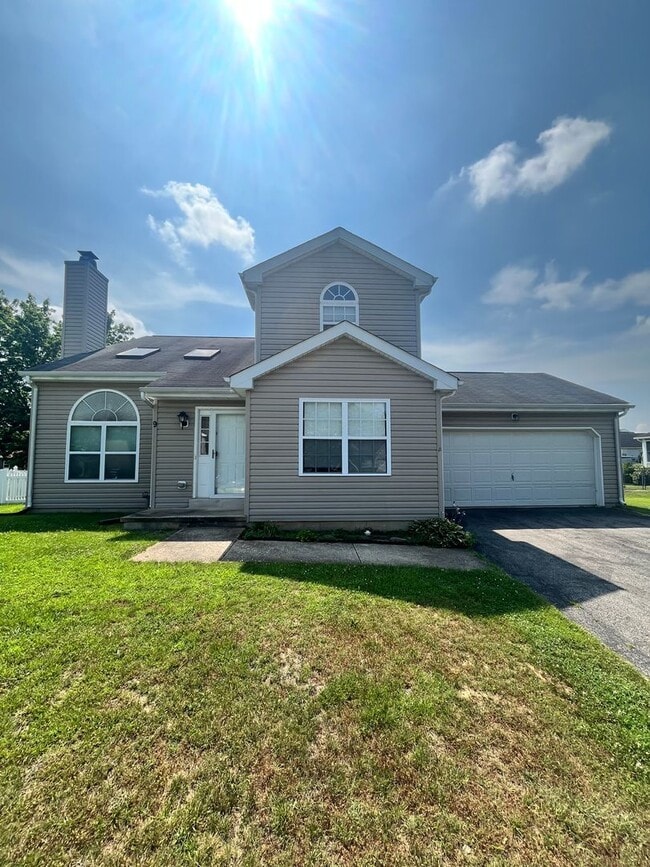 property at 9 Maria Ln