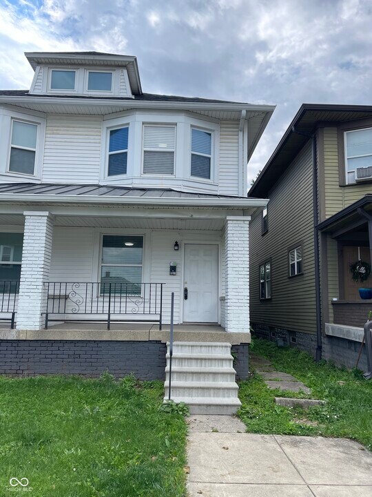10 N Randolph St in Indianapolis, IN - Building Photo