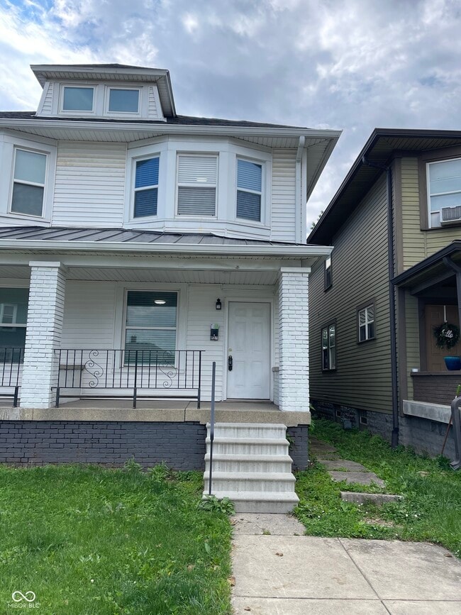 property at 10 N Randolph St