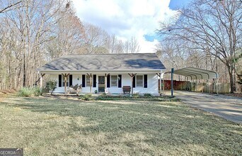 15 Chestlehurst Way in Senoia, GA - Building Photo - Building Photo