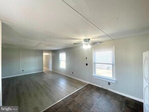 13029 Saunders Marina Pl in Newburg, MD - Building Photo - Building Photo