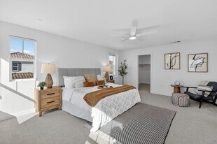 10156 Zane Way in Elk Grove, CA - Building Photo