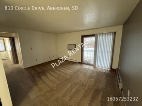 222 S Greenwood St in Aberdeen, SD - Building Photo - Building Photo