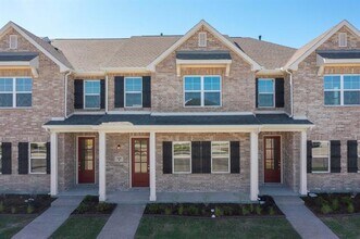 1520 Solterra Blvd in Mesquite, TX - Foto de edificio - Building Photo
