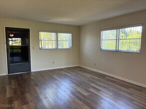 5917 Littlestone Ct in North Fort Myers, FL - Foto de edificio - Building Photo