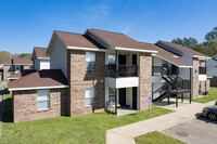 Grand Oaks Apartments photo'