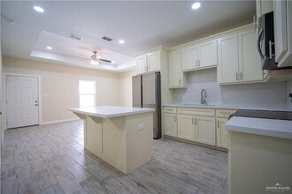 15 Briggs Rd in Weslaco, TX - Building Photo - Building Photo