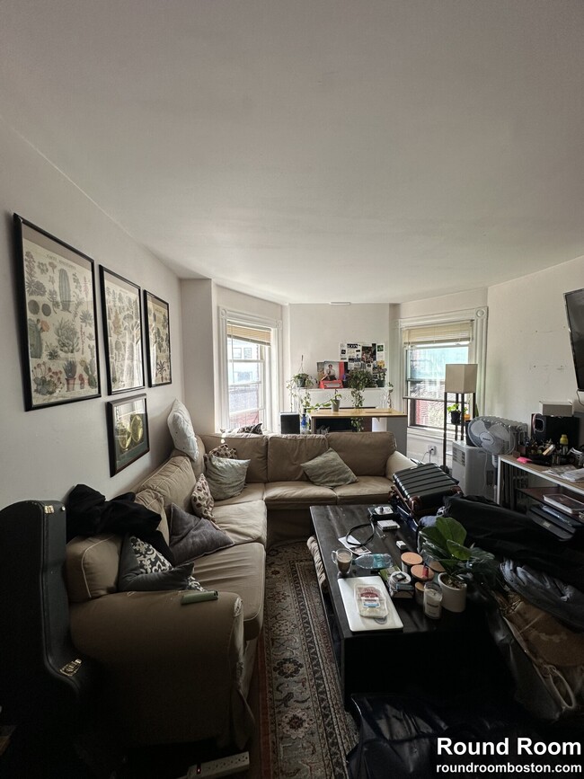 845 Beacon St, Unit 8