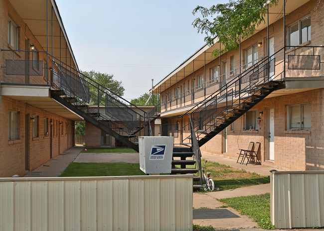 Campus Row Apartments in Canyon, TX - Building Photo - Building Photo