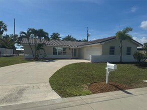 1231 Manor Dr in West Palm Beach, FL - Building Photo - Building Photo