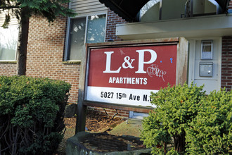 L&P Apartments in Seattle, WA - Building Photo - Building Photo