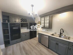 1426 Douglas St in Menomonie, WI - Building Photo - Building Photo