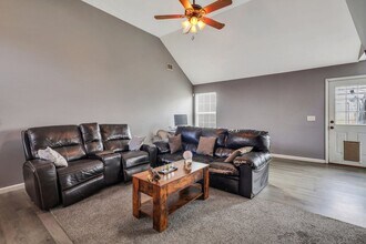110 Auburn Cir in Glennville, GA - Building Photo - Building Photo