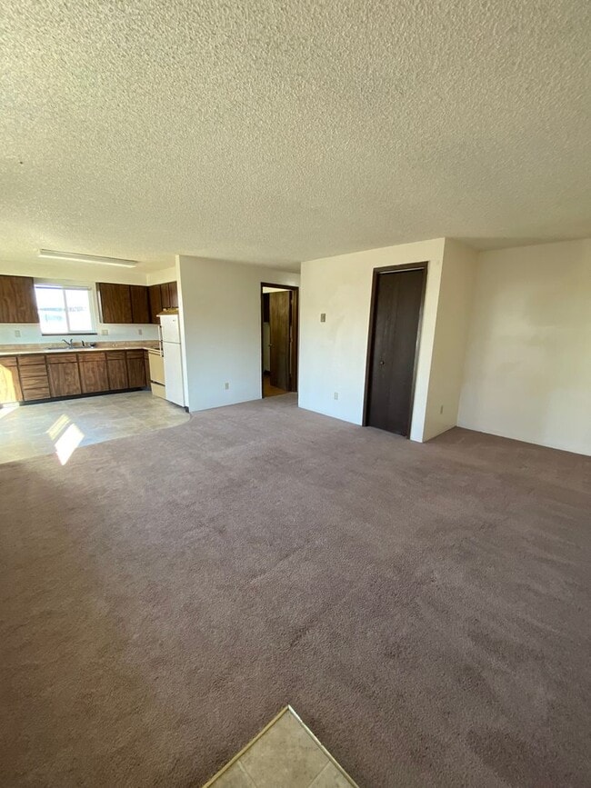 745-747 E Ash St in Union, OR - Building Photo - Building Photo