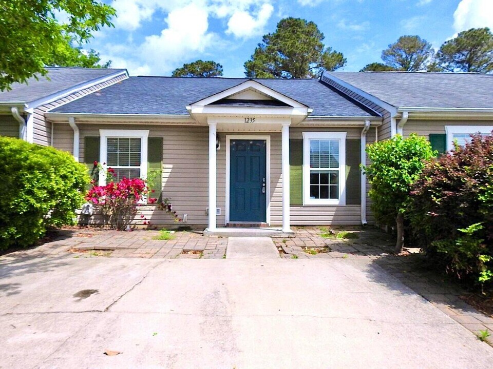 1235 Longpoint Dr in Augusta, GA - Building Photo