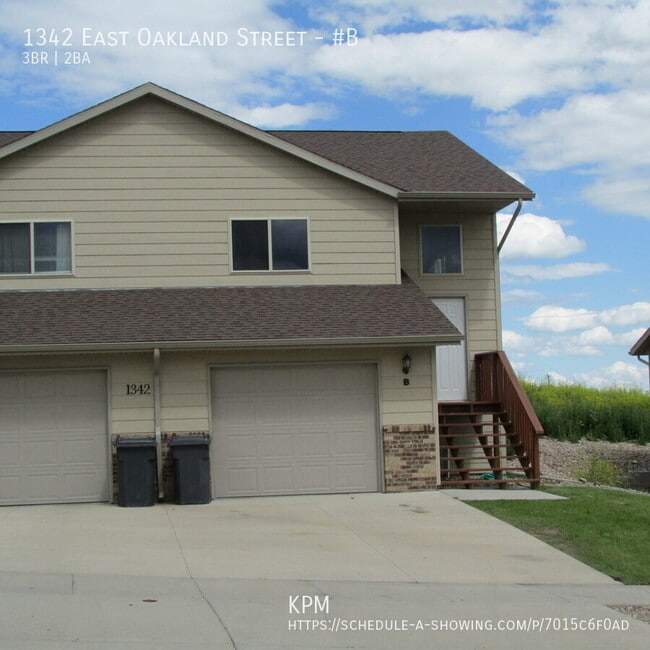 property at 1342 E Oakland St