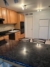1272 Ranchview Ct in Buffalo Grove, IL - Building Photo - Building Photo