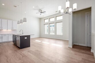 2948 Alice St in Houston, TX - Building Photo - Building Photo