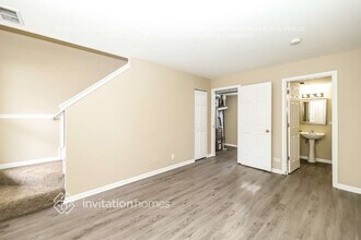 180 E Big Horn Dr in Hainesville, IL - Foto de edificio - Building Photo