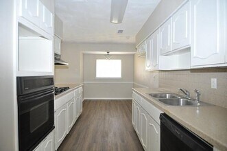1007 Easy St in Grapevine, TX - Building Photo - Building Photo