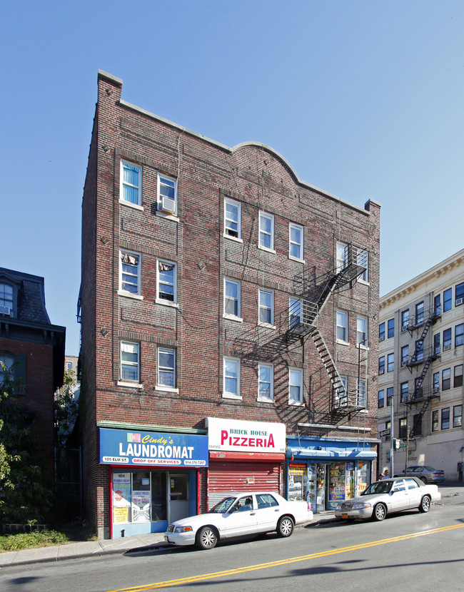 107 Elm St in Yonkers, NY - Building Photo - Building Photo