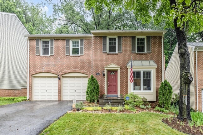 9843 Campbell Dr in Kensington, MD - Building Photo - Building Photo