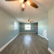 17325 Whitewater Ct in Fort Myers Beach, FL - Building Photo - Building Photo