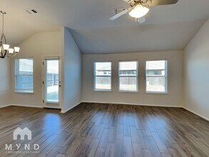 10625 NW 20th St in Yukon, OK - Building Photo - Building Photo