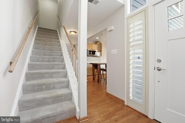 1528 Goldenrain Ct in Reston, VA - Building Photo - Building Photo