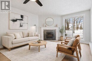 725 Deveron Crescent in London, ON - Building Photo