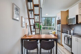 3843 21st Ave SW, Unit SI ID1035939P in Seattle, WA - Building Photo - Building Photo