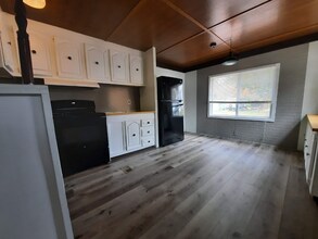 244 Alder St in Millinocket, ME - Building Photo - Building Photo