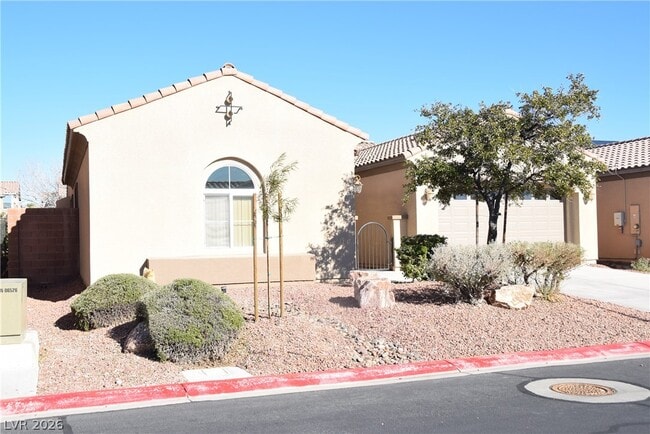 6904 Homing Pigeon Pl in North Las Vegas, NV - Building Photo - Building Photo