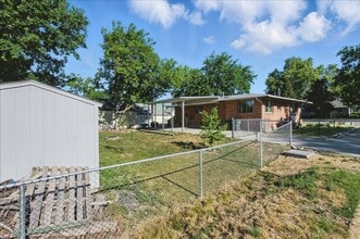 303 W Pine Ave in Meridian, ID - Building Photo - Building Photo