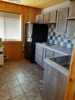 1 Rainbow Ln in Leeds, UT - Building Photo