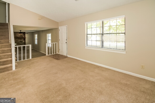 105 Shannon Chase Way in Fairburn, GA - Building Photo - Building Photo