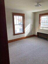 9 Cool St, Unit 2 in Waterville, ME - Building Photo - Building Photo